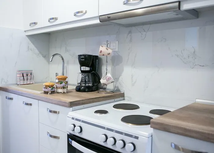 Anna Apartman Nikíti